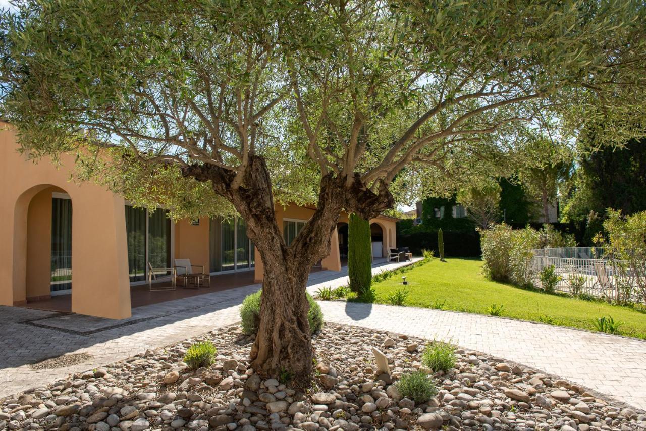 Novotel Aix-En-Provence Pont De L'Arc Exterior foto