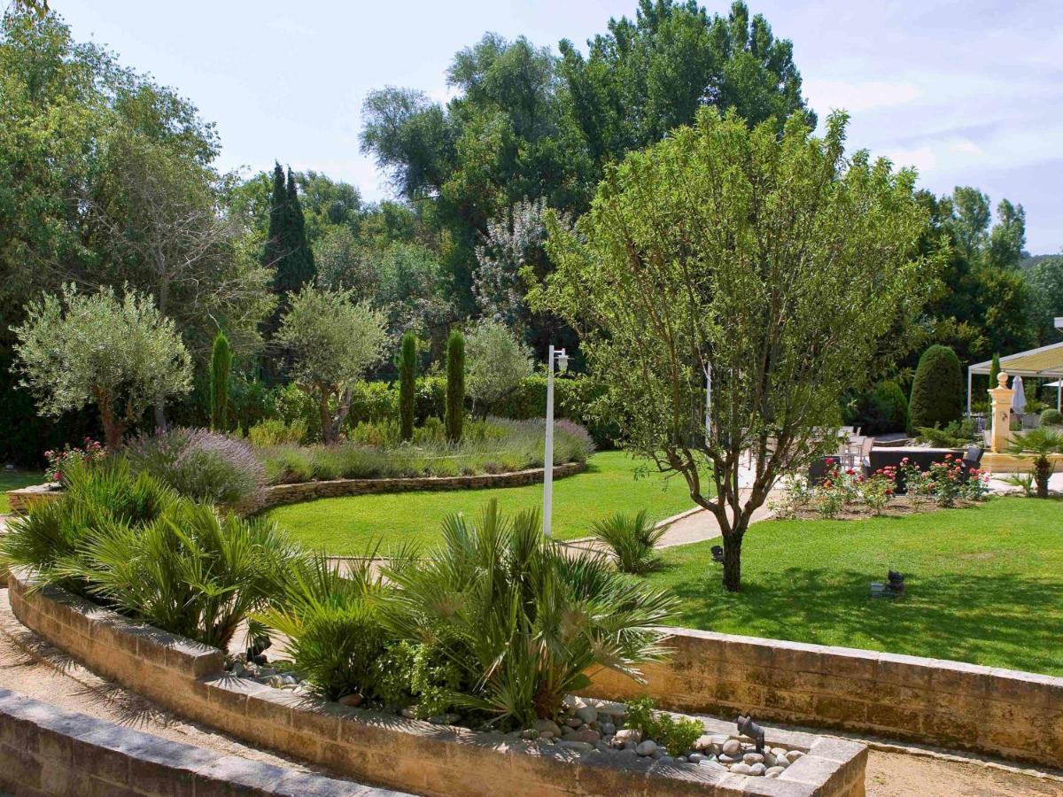 Novotel Aix-En-Provence Pont De L'Arc Exterior foto